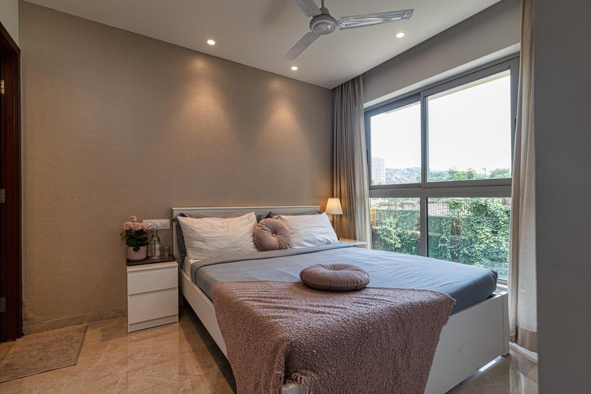 Entire One Bedroom - Hiranandani Gardens, Powai Apartemen